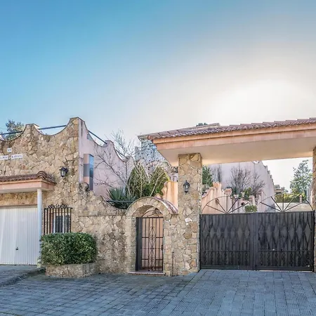 Lovely In With Kitchen Casa vacanze Vidreres