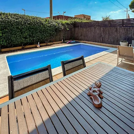 Lovely In With Kitchen Holiday home *