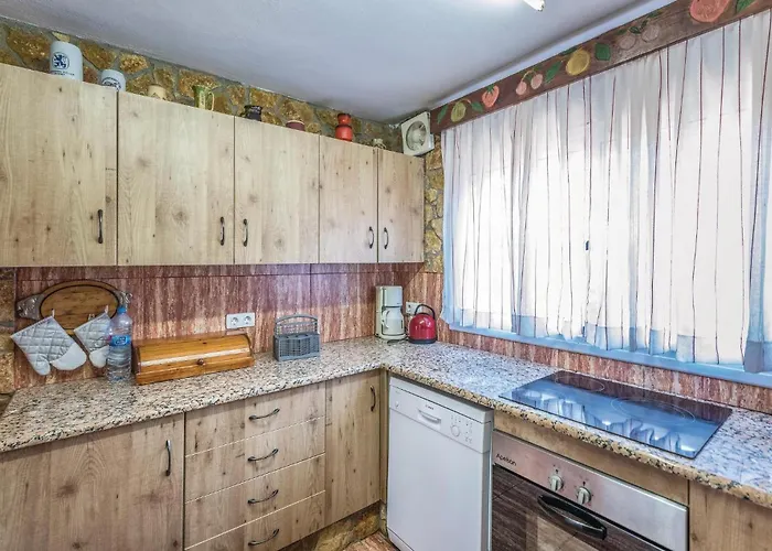 Lovely In With Kitchen