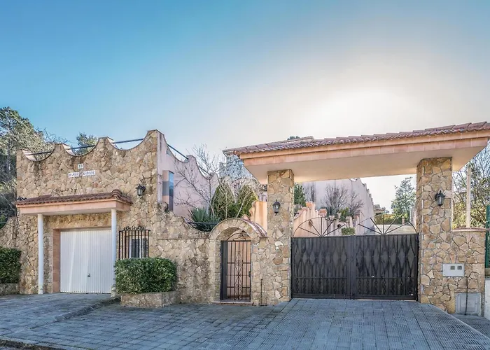 Lovely In With Kitchen Casa vacanze Vidreres