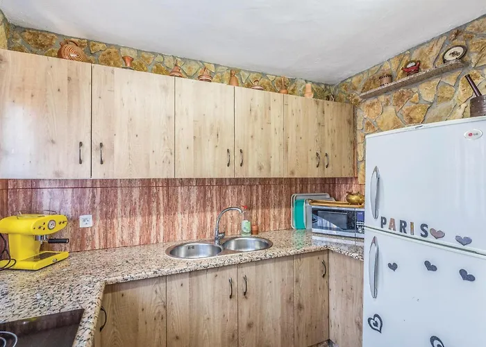 Lovely In With Kitchen Casa vacanze