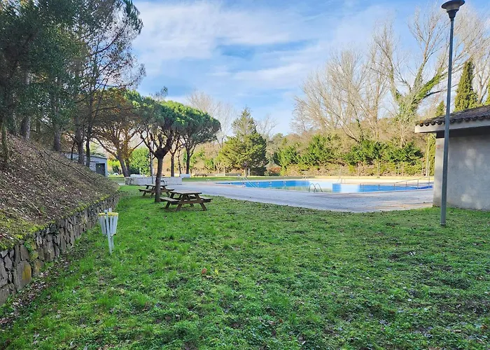 Casa vacanze Lovely In With Kitchen